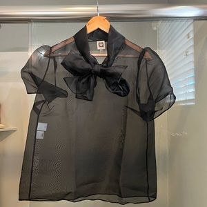 Black sheer Anne Klein bow neck top. Sz 10